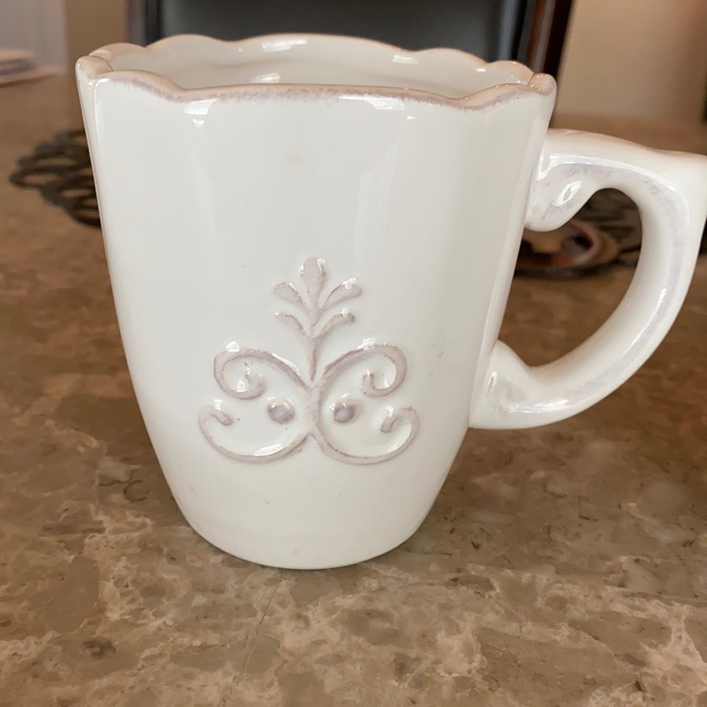 Full Set of 6 Bianca Fleur China Coffee/Tea Mugs by American Atelier
